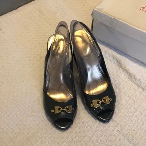 Anne Klein blue patent open toe sling back heels